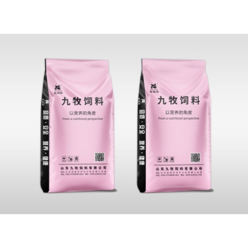 配合飼料